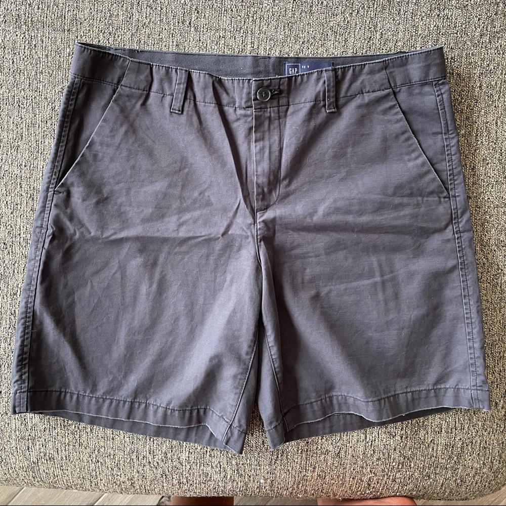 EUC Gap 12 Tall Chino Shorts Anthracite
